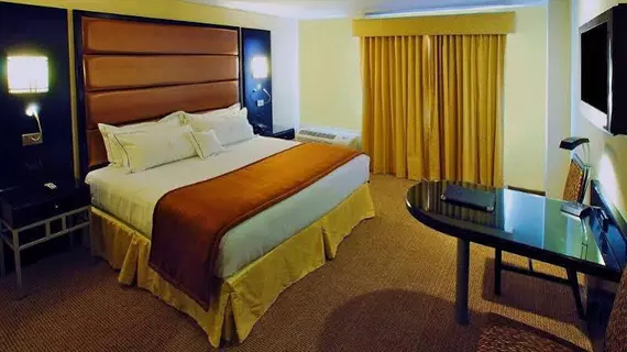 Hotel Real del Rio | Kuzey Baja California - Tijuana (ve civarı) - Tijuana - Rio Tijuana