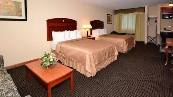 Quality Inn & Suites Northampton | Massachusetts - Springfield (ve civarı) - Northampton