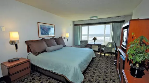 SHILO INN SUITES OCEANFRONT NEWPORT | Oregon - Oregon Coast - Newport