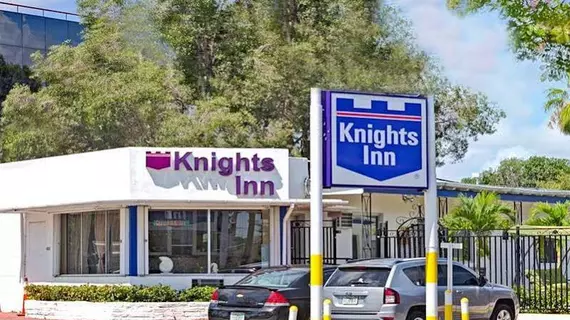 Knights Inn North Miami | Florida - Miami (ve civarı) - North Miami