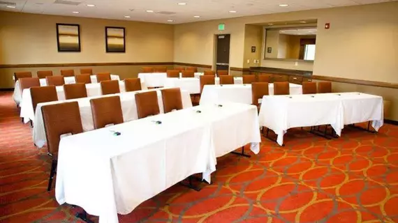 Hampton Inn & Suites Salinas | Kaliforniya - Monterey (ve civarı) - Salinas