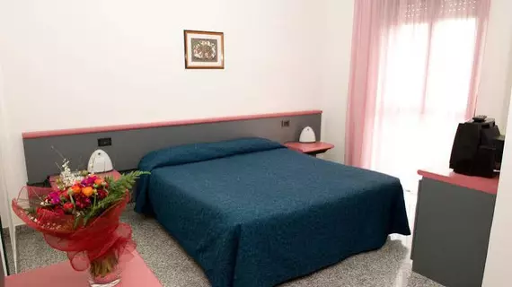 Hotel 90 | Puglia - Bari (il) - Capurso