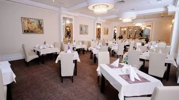 Regency Hotel | Kişinev