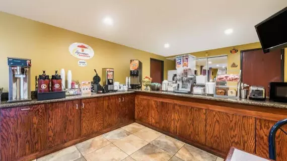 Super 8 Motel Fort Worth North | Teksas - Fort Worth (ve civarı) - Fort Worth - Saginaw - Fossil Creek