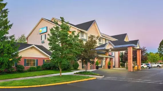 Comfort Inn & Suites Tualatin | Oregon - Portland (ve civarı) - Tualatin