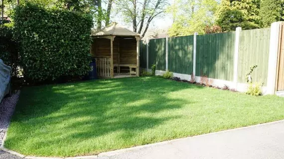 The Lawn Guest House | Surrey (kontluk) - Horley