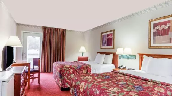 Days Inn Martinsburg | Batı Virginia - Martinsburg (ve civarı) - Martinsburg