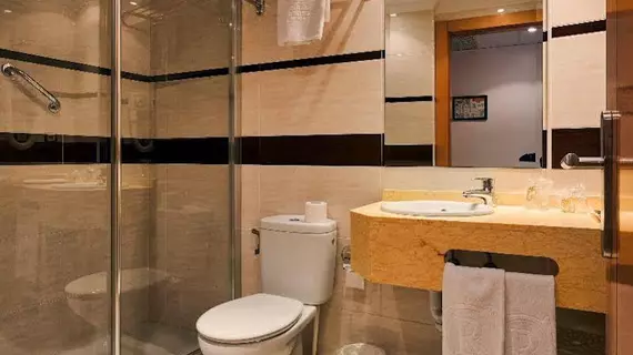 Hotel Castro Real | Asturias - Oviedo (ve civarı) - Oviedo - La Corredoria y Ventanielles