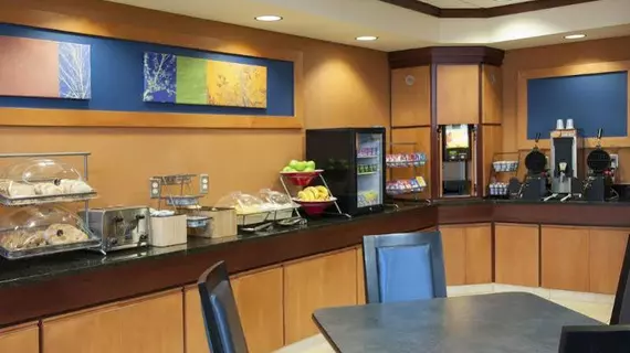 Fairfield Inn & Suites Muskegon Norton Shores | Michigan - Muskegon (ve civarı) - Norton Shores