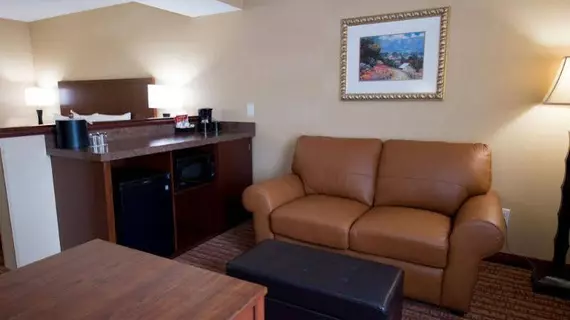 Phoenix Inn & Suites Lake Oswego | Oregon - Portland (ve civarı) - Lake Oswego