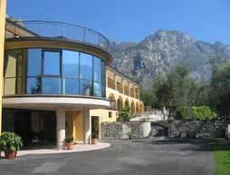 Hotel Mercedes | Lombardy - Brescia (il) - Limone sul Garda