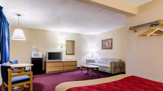 Econo Lodge Junction City | Kansas - Grandview Plaza