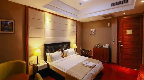 Golden Tulip Essential Lagos Airport Hotel | Lagos (ve civarı) - Lagos