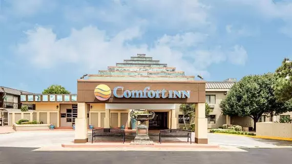 Comfort Inn Midwestern Square | Oklahoma - Enid (ve civarı) - Enid