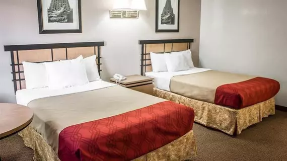 Econo Lodge Colonie Center Mall | New York - Albany (ve civarı) - Albany