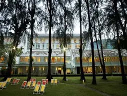 Lone Pine Hotel | Penang - George Town - Batu Ferringhi