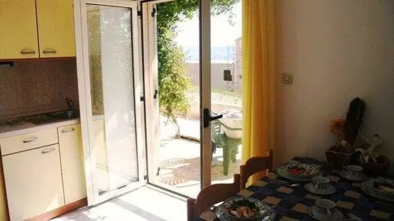 Villa Lara Apartments | Split-Dalmaçya - Bol