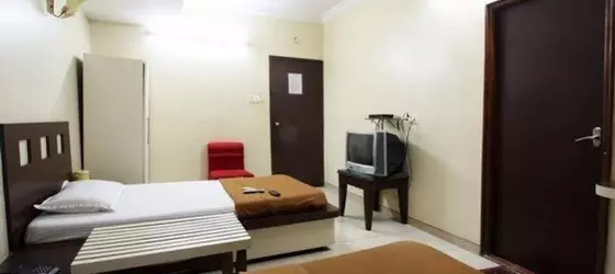 Hotel Neelkiran | Maharaştra - Raigad - Bombay (ve civarı) - Navi Bombay