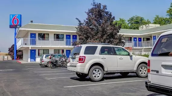 Motel 6 Medford South | Oregon - Medford (ve civarı) - Medford