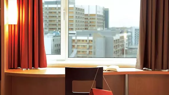 ibis Lyon Est Chaponnay | Auvergne-Rhone-Alpes - Rhone (bölge) - Lyon (ve çevresi) - Chaponnay