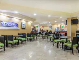 Quality Inn & Suites Middletown - Newport | Rhode Adası - Newport (ve civarı) - Middletown