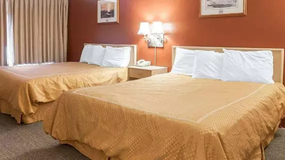 Rodeway Inn & Suites Long Beach | Washington - Long Plajı (ve civarı) - Long Beach