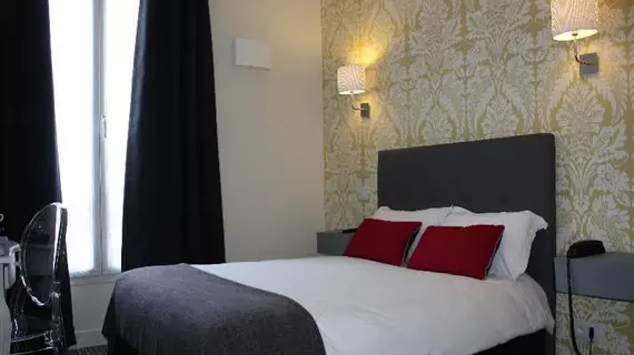 Hotel Dauphin | Ile-de-France - Paris - Puteaux