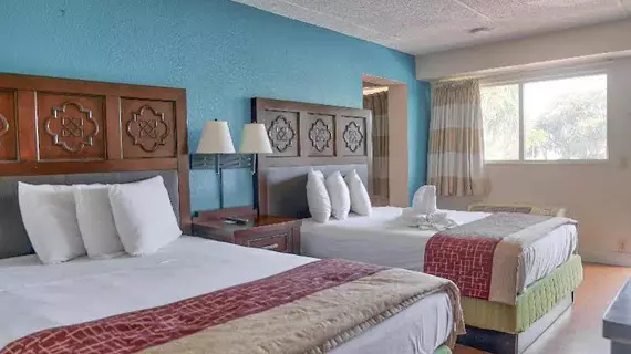 Sulaf Hotel LBV South | Florida - Orlando (ve civarı) - Lake Buena Vista - Disney's Maingate East