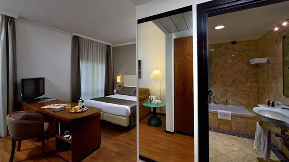 Best Western Hotel City | Lombardy - Milano (ve civarı) - Milano - Merkez İstasyonu