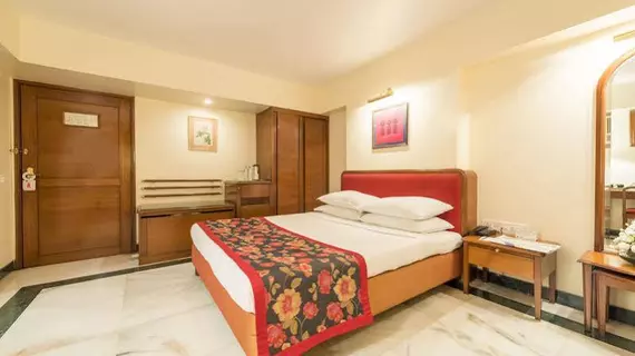 Hotel Parle International | Maharaştra - Raigad - Bombay (ve civarı) - Bombay - Malad - Batı Banliyöleri