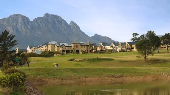 Devonvale Golf and Wine Estate | Western Cape (il) - West Coast DC - Drakenstein - Cape Town (ve civarı) - Stellenbosch