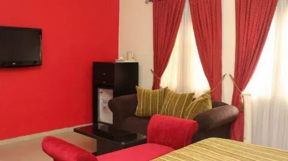 Class Suites | Lagos (ve civarı) - Lagos - Onigbongbo - Ikeja