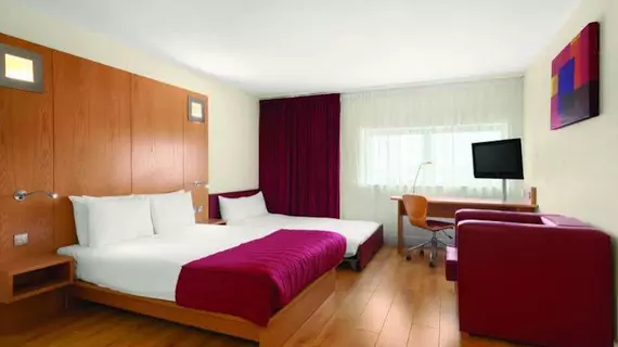 Ramada Encore by Wyndham Doncaster Airport | Güney Yorkshire (kontluk) - Doncaster