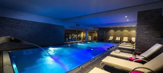 Hotel Athena Spa | Grand Est - Bas-Rhin (bölge) - Strasbourg (ve civarı) - Strazburg - Hautepierre