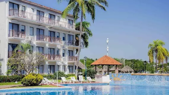 Raintree's Villa Vera Puerto Vallarta | Nayarit - Bahía de Banderas - Puerto Vallarta (ve civarı) - Puerto Vallarta