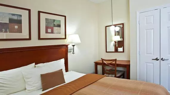 Candlewood Suites Fort Myers/Sanibel Gateway | Florida - Fort Myers (ve civarı) - Fort Myers