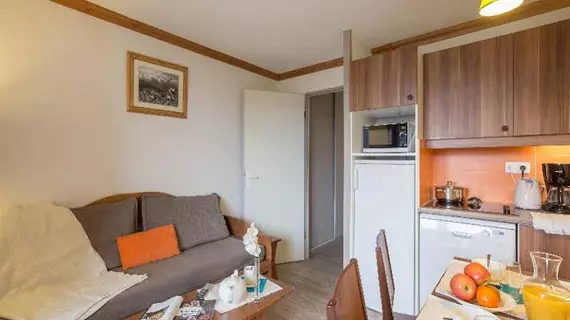 Residence Pierre and Vacances Les Bergers | Auvergne-Rhone-Alpes - Isere - Huez