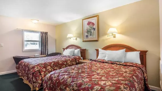 Rodeway Inn - Bellows Falls | Vermont - Windham County - Bellows Falls - Rockingham