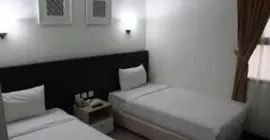 UNY Hotel | Yogyakarta Özel Bölgesi - Yogyakarta (ve civarı) - Depok