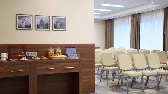 Hampton by Hilton Minsk City Center | Minsk