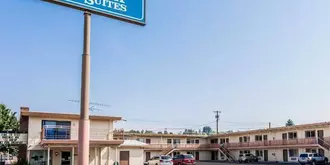 Rodeway Inn & Suites