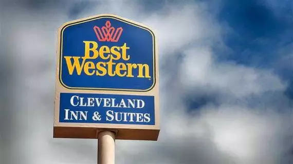 Best Western Inn & Suites Cleveland | Teksas - Conroe (ve civarı) - Cleveland