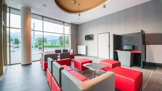 Comfort Suites Universités Grenoble Est | Auvergne-Rhone-Alpes - Isere - Saint-Martin-d'Heres