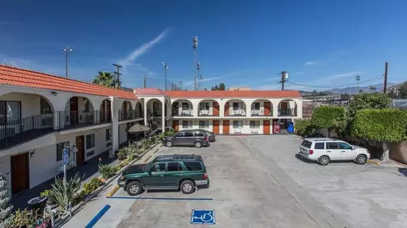 Econo Lodge Glendale | Kaliforniya - Los Angeles County - San Gabriel Valley