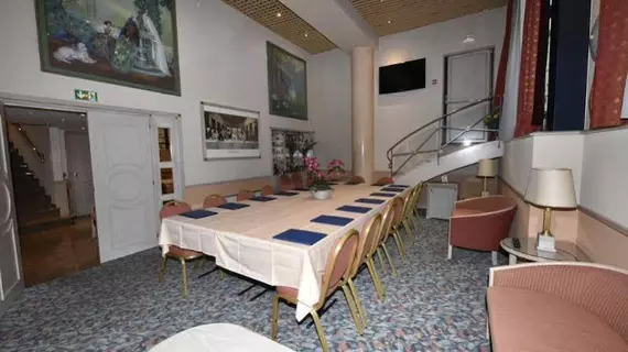 Hotel Belle Plage | Provence - Alpes - Cote d'Azur - Var - Cannes (ve civarı) - Cannes - Cannes Eski Kenti