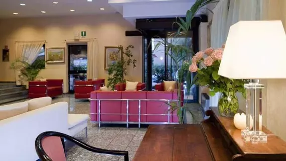 Hotel Comtur | Lombardy - Milano (ve civarı) - Binasco