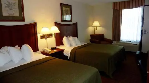 Quality Inn Fort Jackson | Güney Karolayna - Columbia (ve civarı) - Columbia