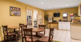 Econo Lodge Milldale-Southington | Connecticut - New Haven (ve civarı) - Plantsville