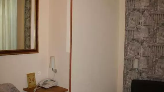 Hotel Nevskiy 98 | Leningrad Bölgesi - St. Petersburg (ve civarı) - St. Petersburg - Tsentralny