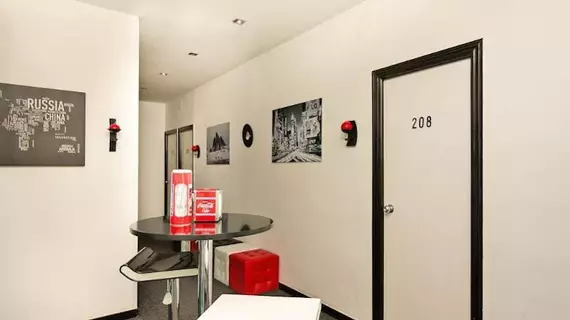 Hostal Gala Madrid | Madrid Özerk Topluluğu - Madrid (ve civarı) - Madrid